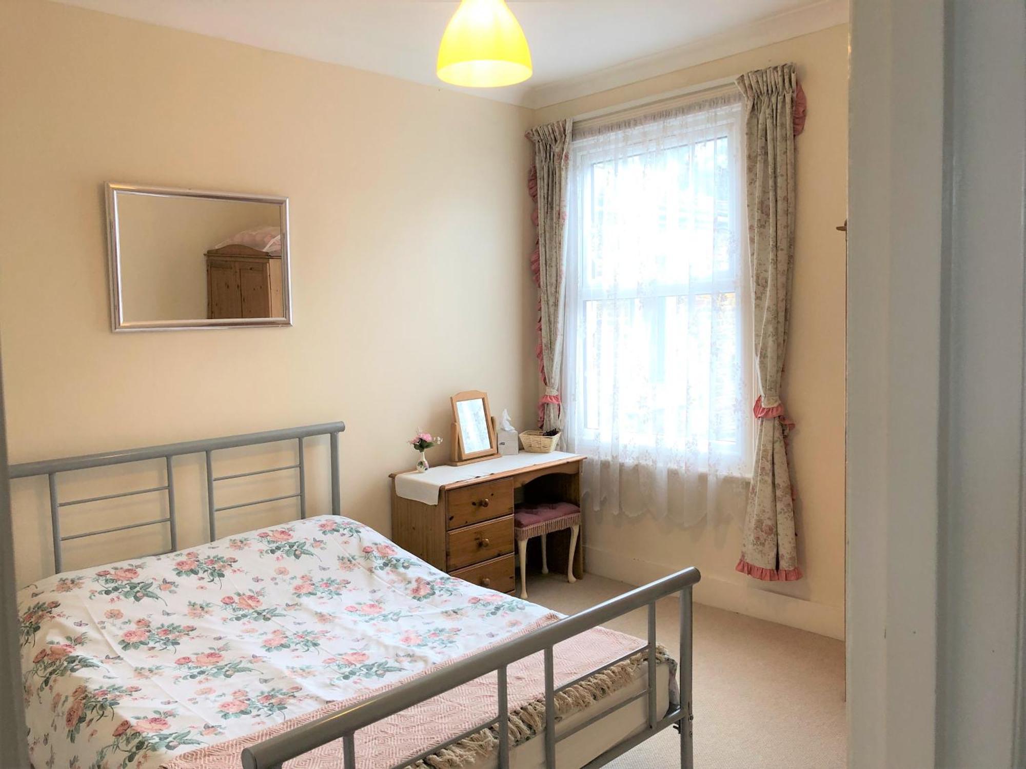 Spacious West London 2 Bedroom Apartment Екстер'єр фото