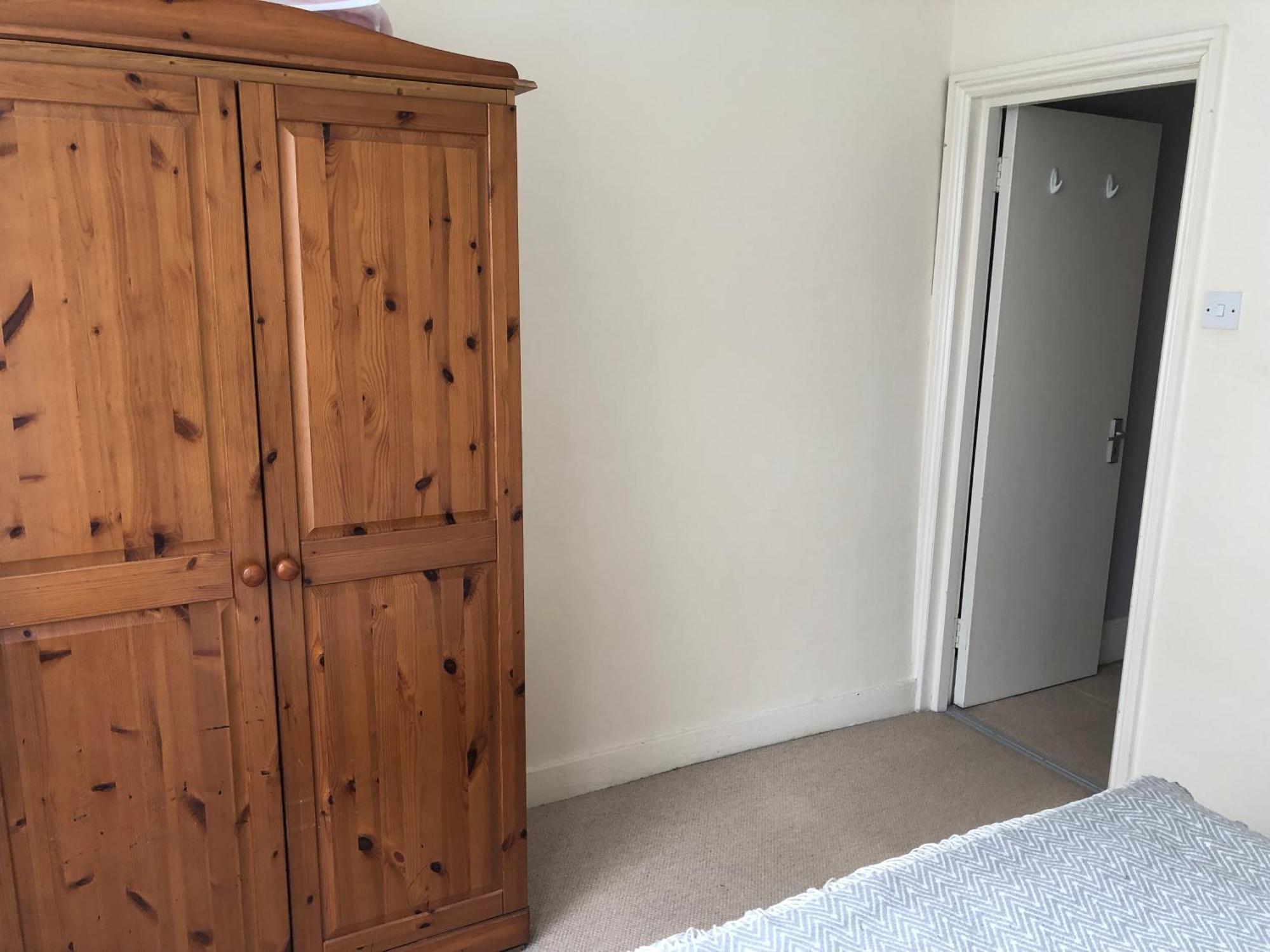 Spacious West London 2 Bedroom Apartment Екстер'єр фото