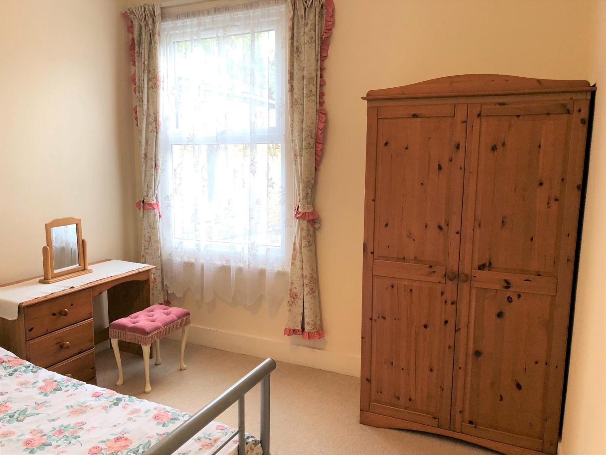 Spacious West London 2 Bedroom Apartment Екстер'єр фото