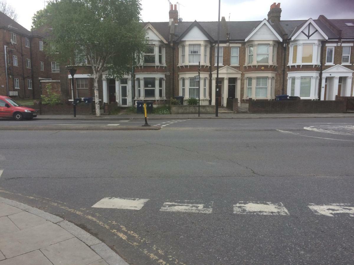 Spacious West London 2 Bedroom Apartment Екстер'єр фото